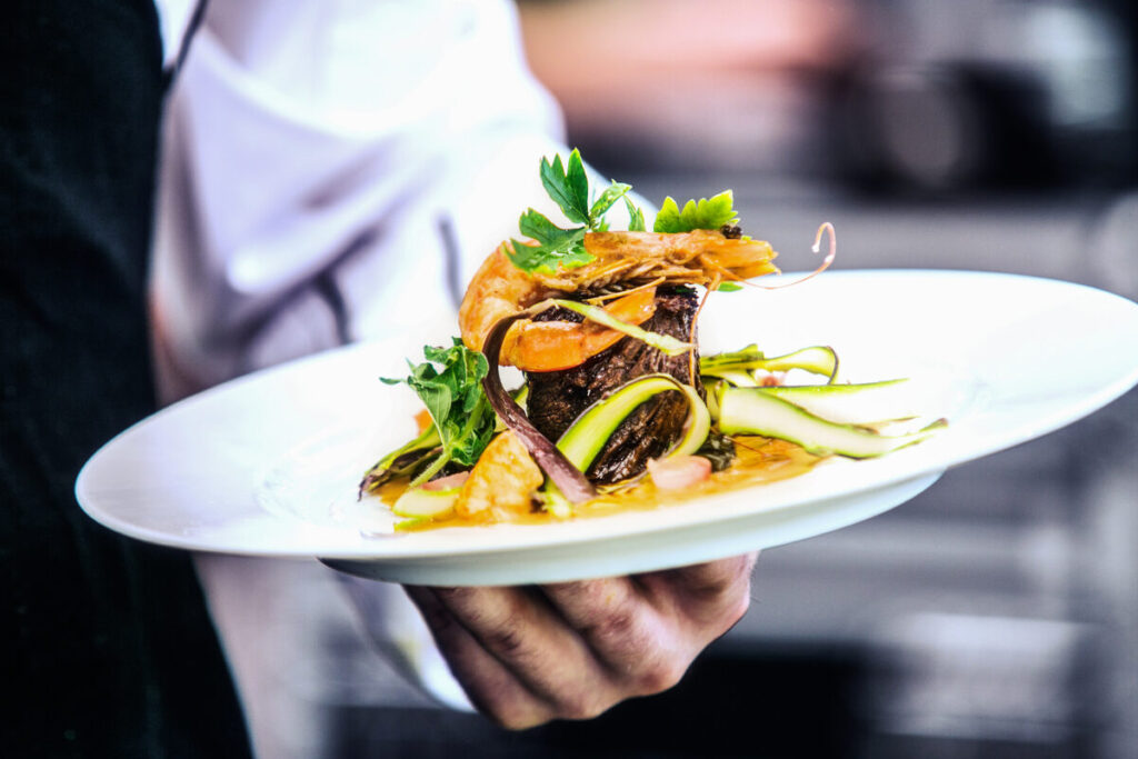 Savor the Flavors: A Food Lover’s Guide to Dining in River Park, Red Hill SC